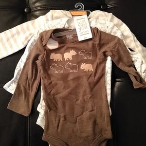 3 long sleeve onesies